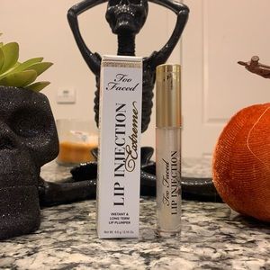 Too Faced Lip Injection Extreme